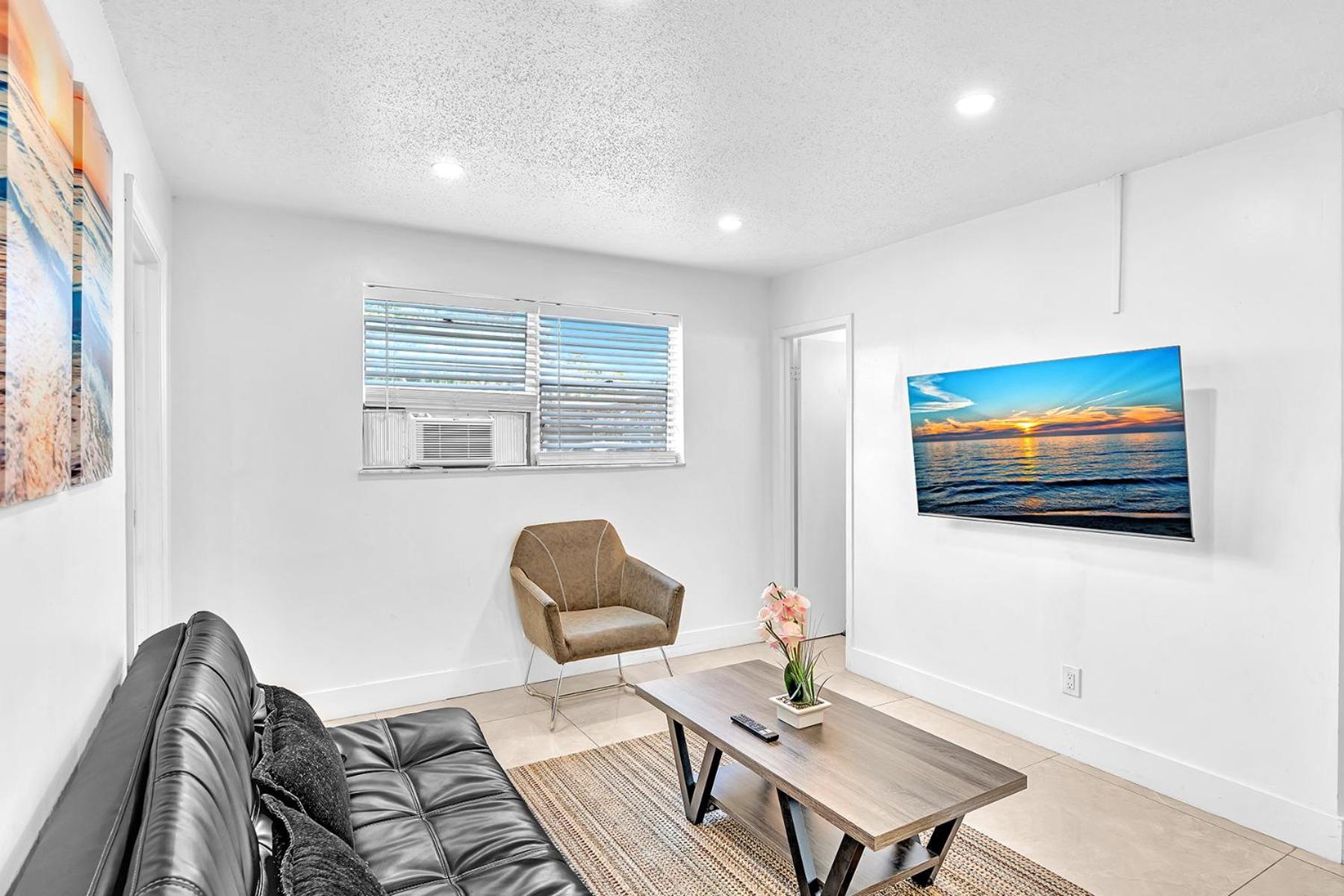 New Boutique 1 Bdrm Close To Beach & Casino #211 Hollywood Bagian luar foto