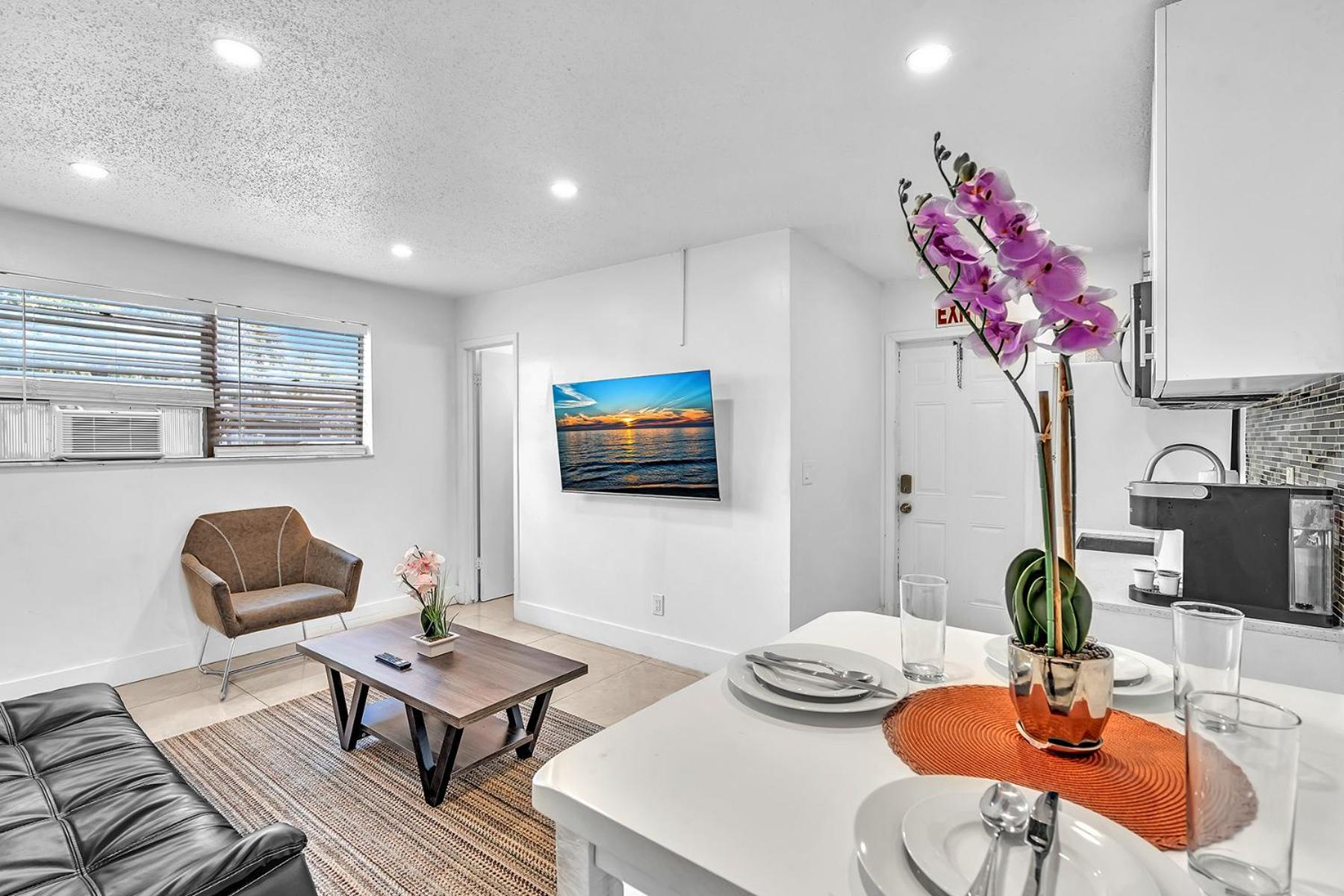 New Boutique 1 Bdrm Close To Beach & Casino #211 Hollywood Bagian luar foto